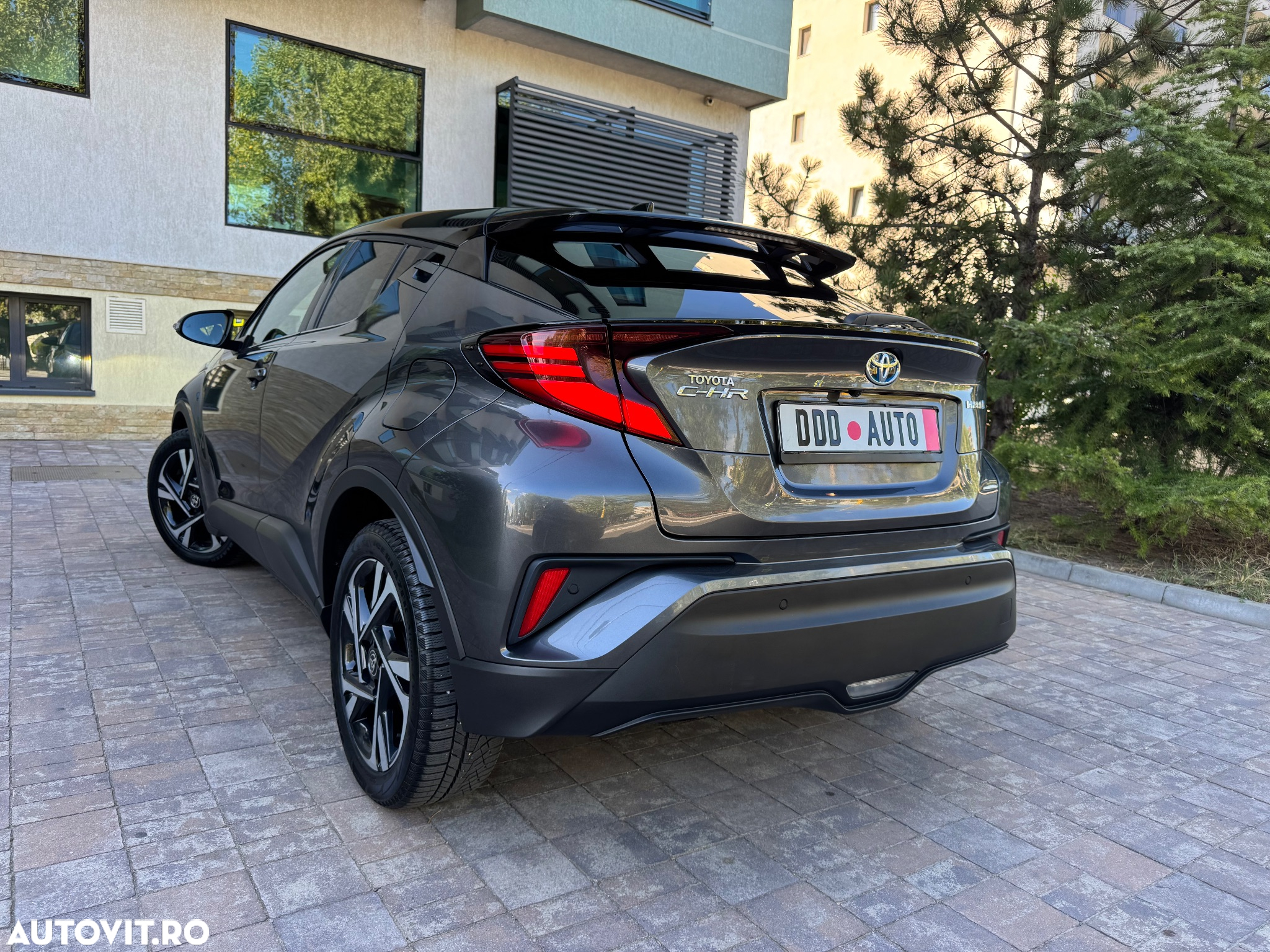 Toyota C-HR 1.8 HSD 122 CP 4x2 CVT C-ult Style bi-tone - 17