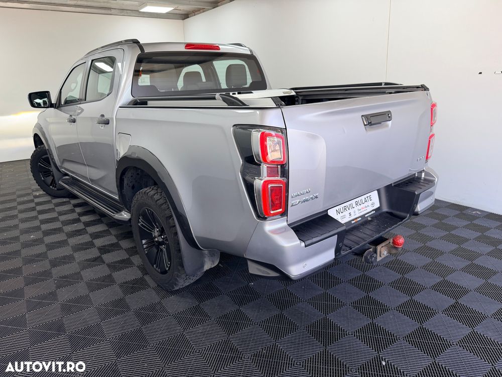 Isuzu D-Max 1.9 DSL 4x4 Double Cab AT Executive - 11
