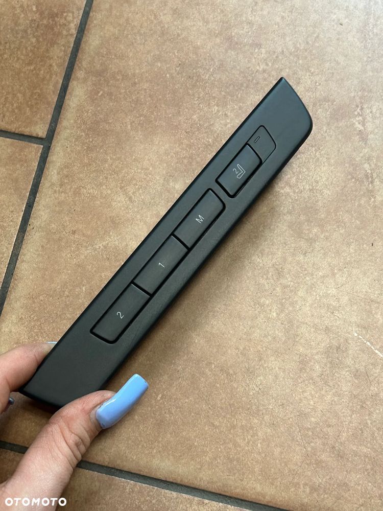 PANEL FOTELA PAMIĘCI BMW F01 F02 F07 9215743 - 1