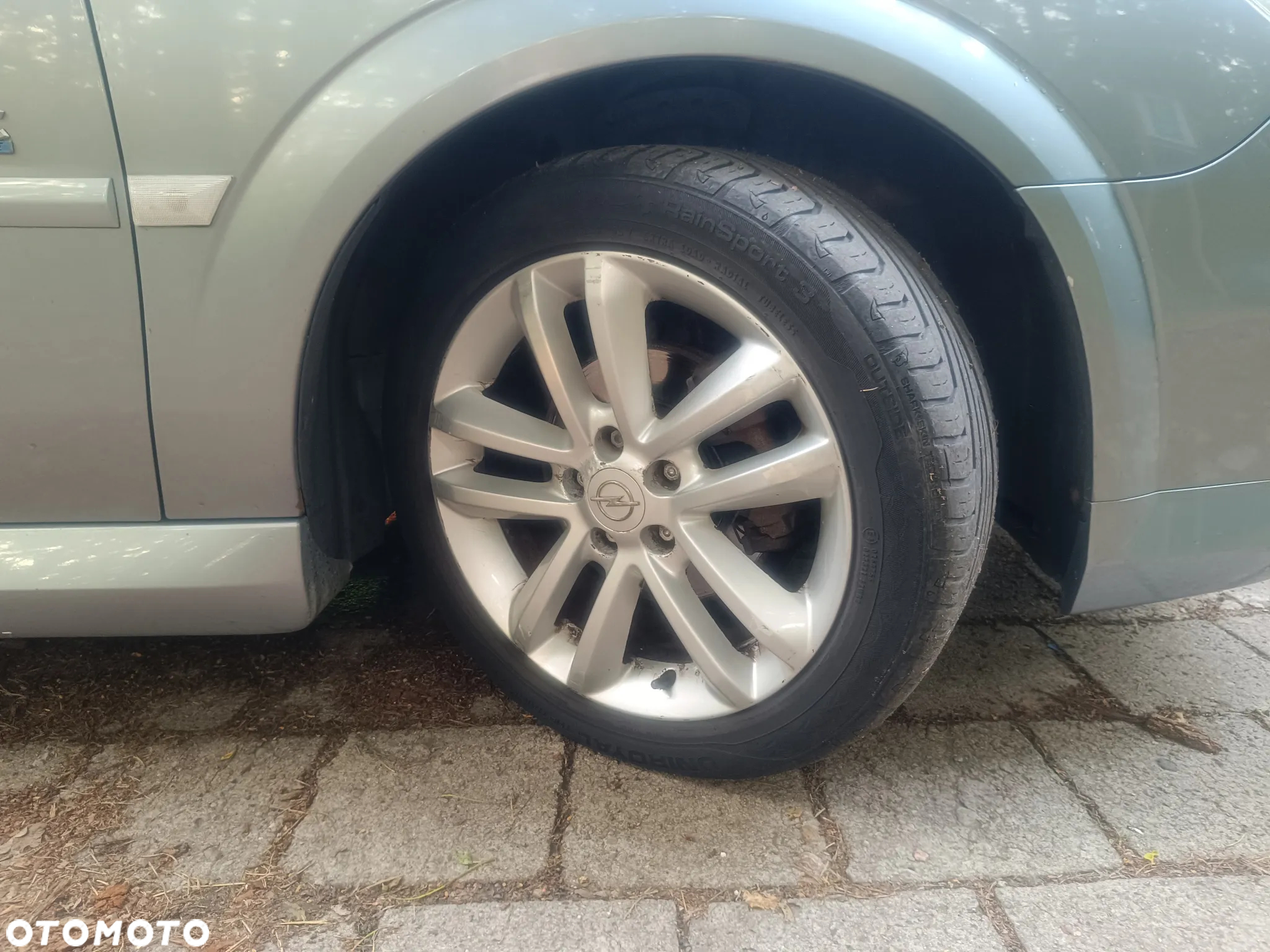 Opel Vectra GTS 1.9 CDTI - 18