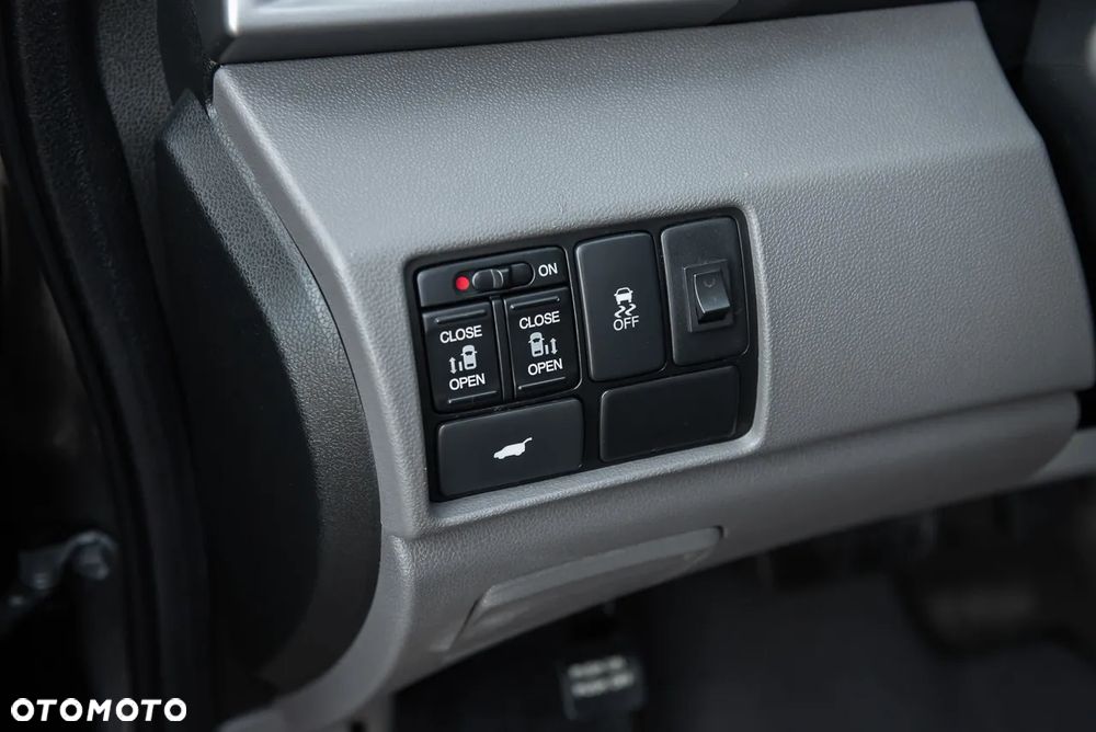 Honda Odyssey 3.5 LX - 17