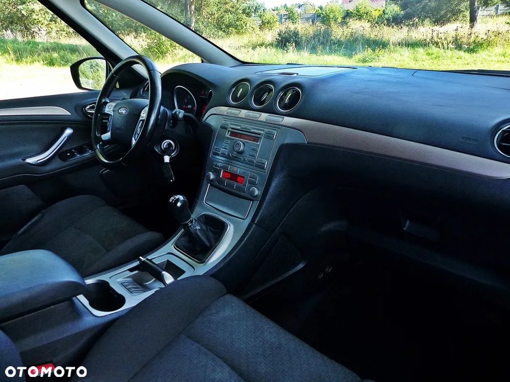 Ford S-Max 2.0 Viva Titanium - 24