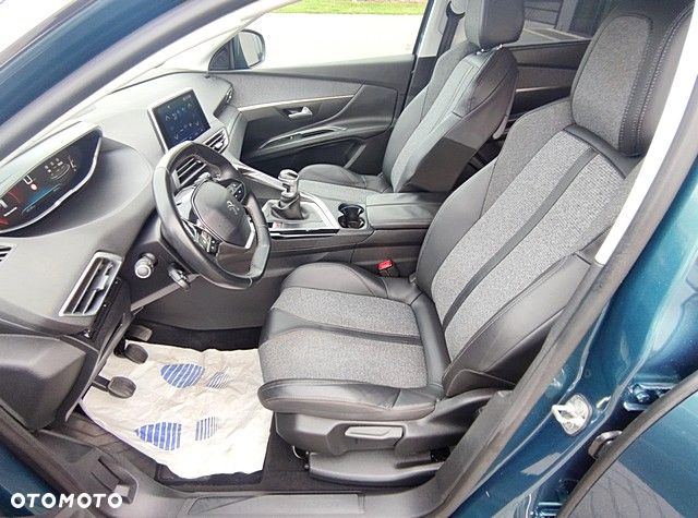 Peugeot 5008 1.2 PureTech Active S&S - 29