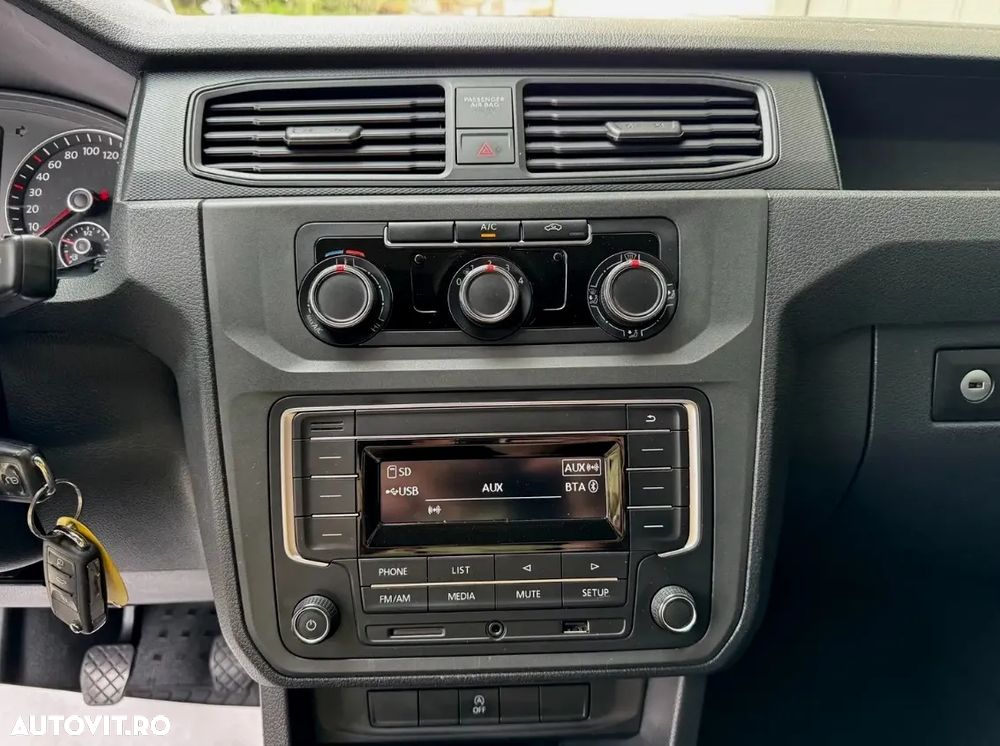 Volkswagen CADDY - 7