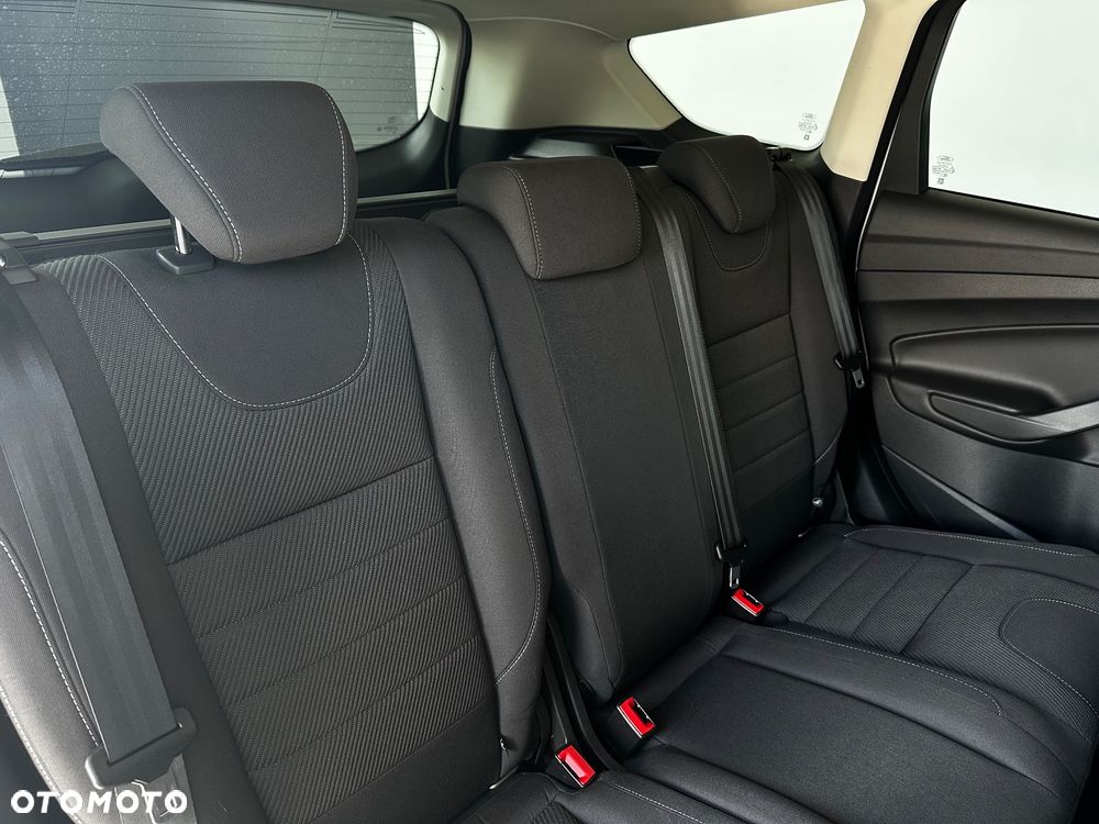 Ford Kuga - 19