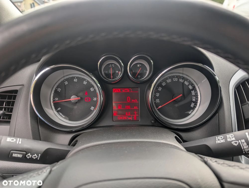 Opel Astra 1.4 Turbo Style - 11