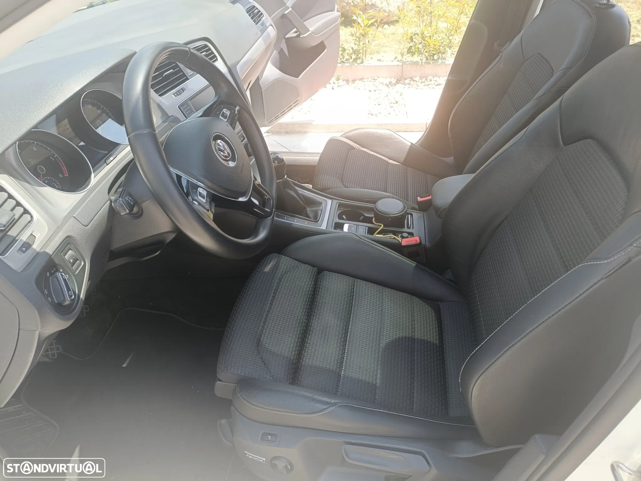 VW Golf Variant 1.6 TDi Sportline - 11