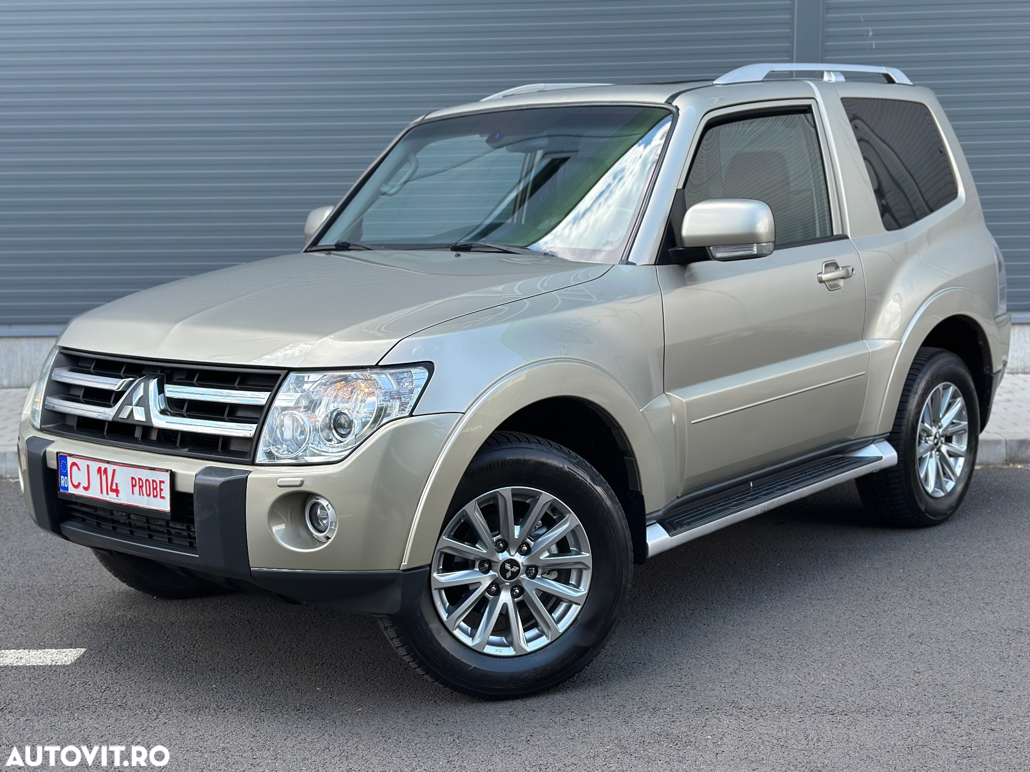 Mitsubishi Pajero 3.2 DI-D Automatik Limited Edition - 10