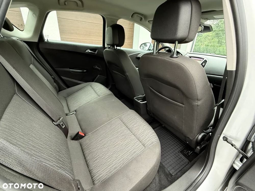 Opel Astra - 21