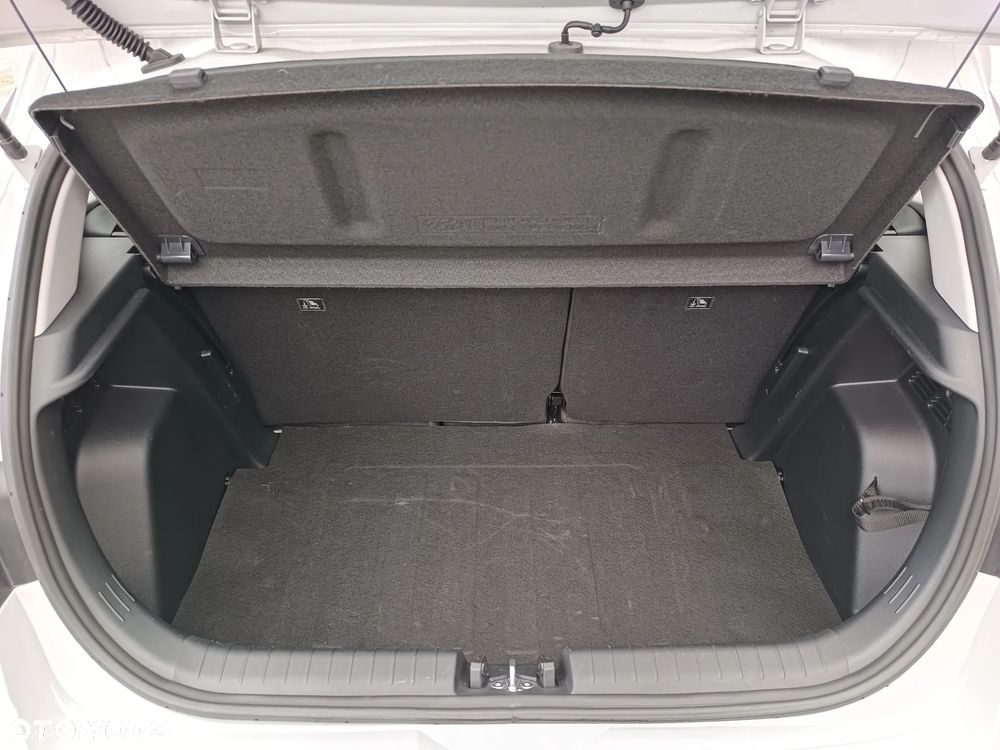 Hyundai i20 - 19