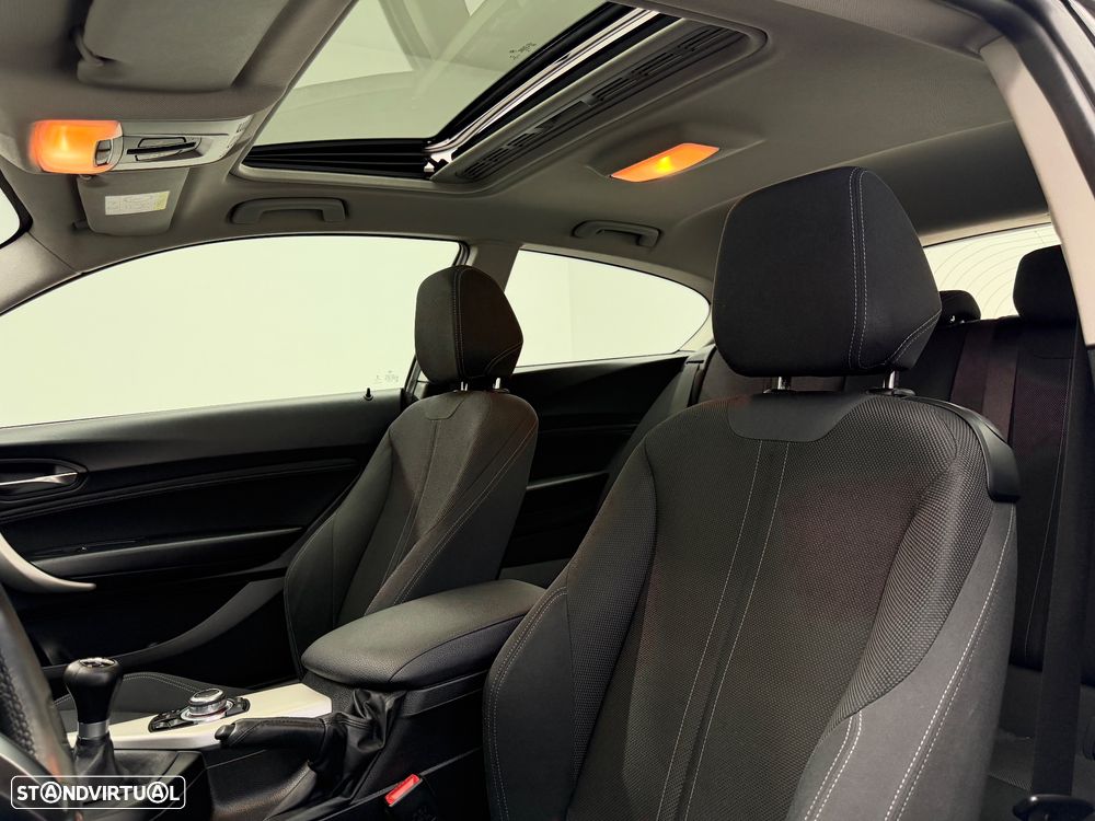 BMW 116 d Pack M - 12