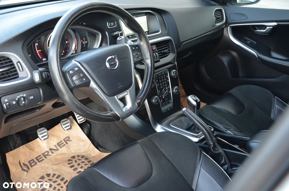Volvo V40 D2 RDesign - 30