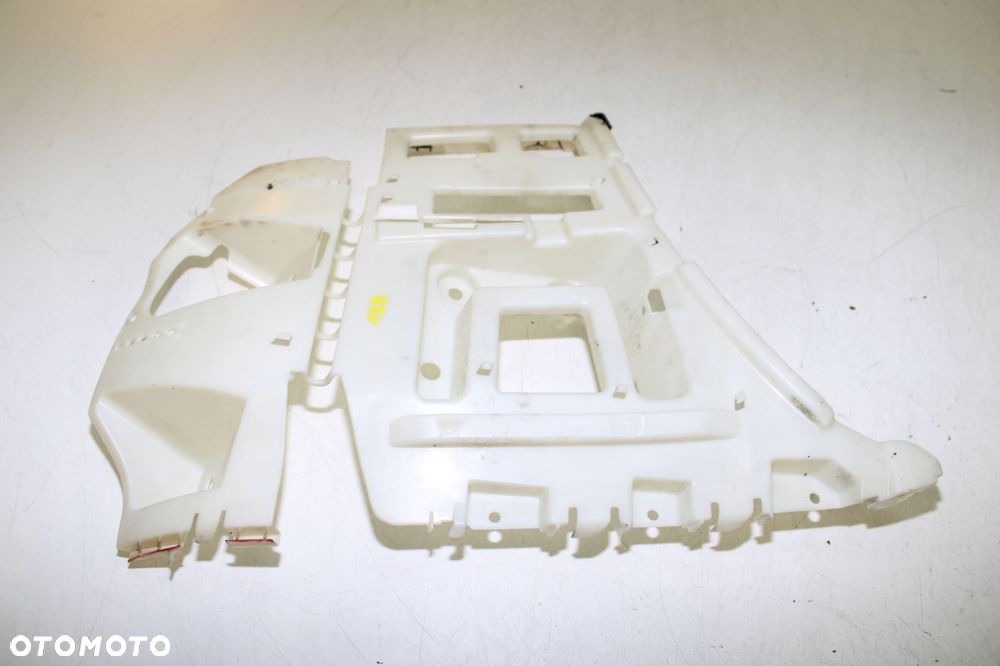 BMW E82 E88 Ślizg Zderzaka LEWY Tył MPakiet 8045507 - 2