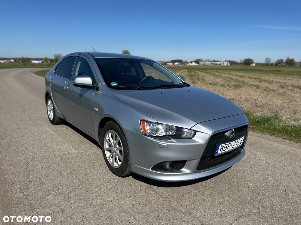 Mitsubishi Lancer - 10