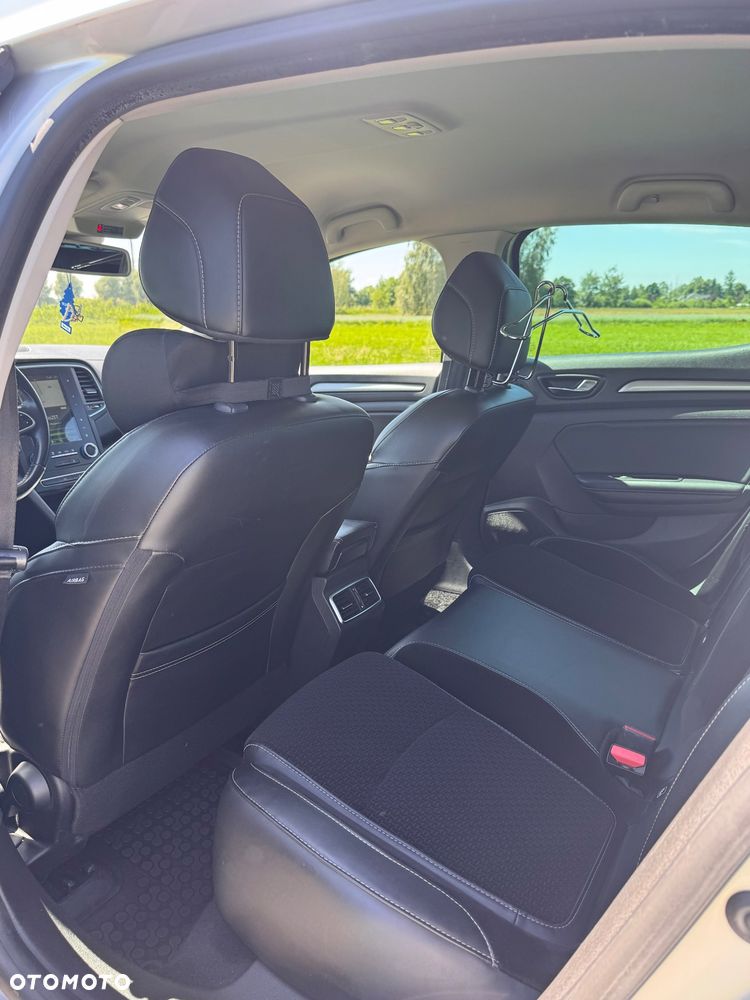 Renault Megane 1.5 dCi Limited EDC EU6 - 22