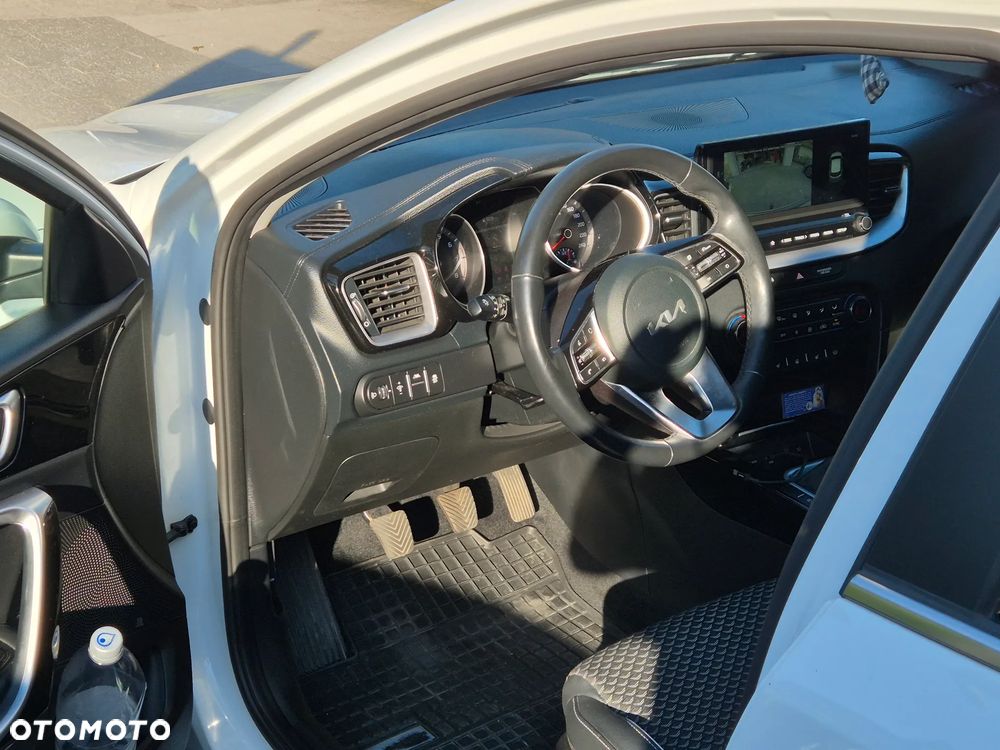 Kia XCeed - 14