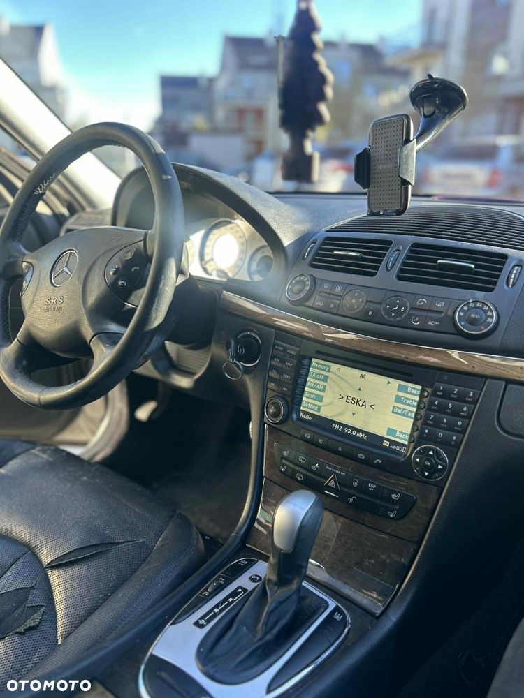 Mercedes-Benz Klasa E 320 CDI T Avantgarde - 6