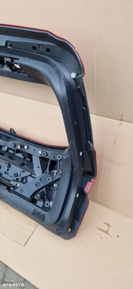 klapa bagażnika TOYOTA COROLLA E21 kombi 2019- - 8