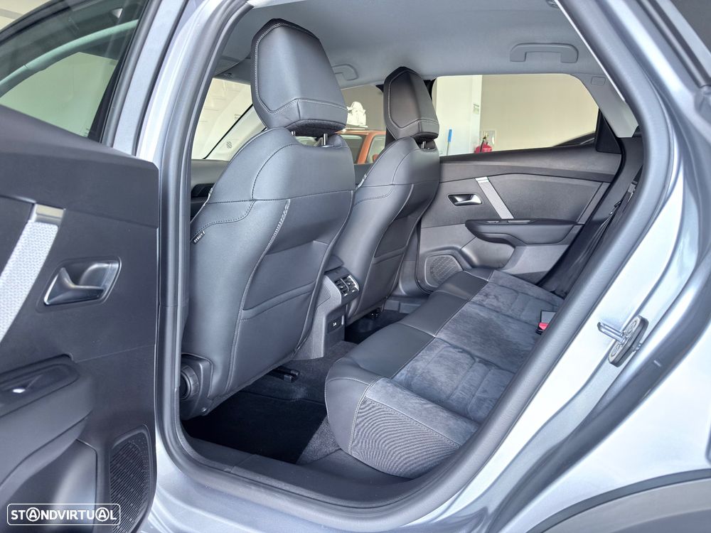 Citroën C4 1.2 PureTech Max EAT8 - 27