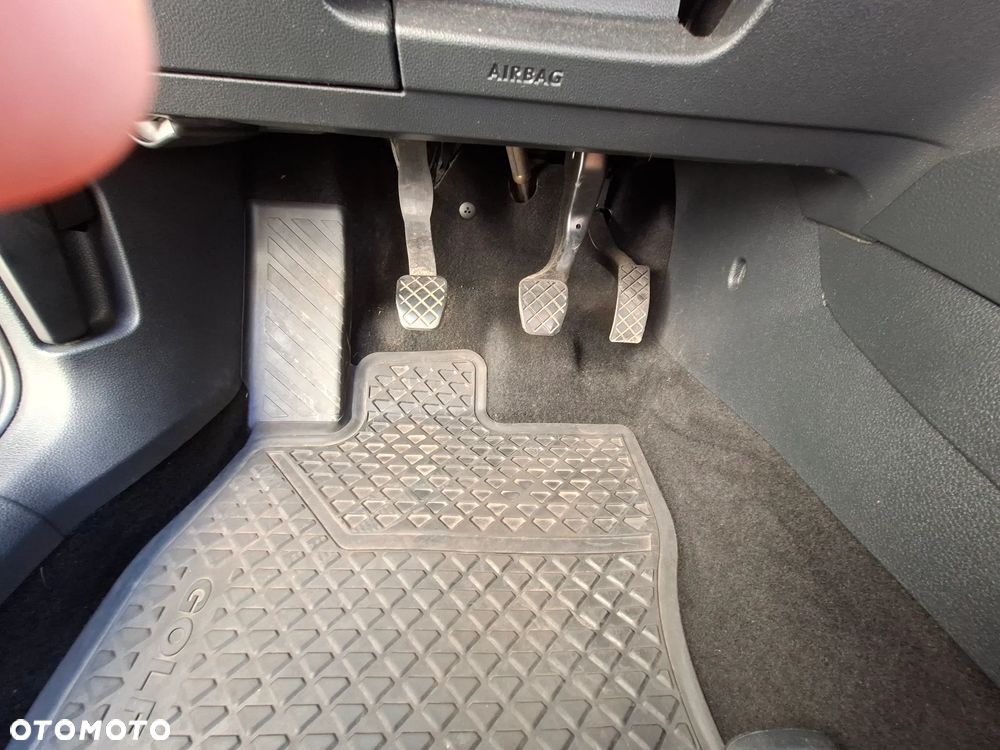 Volkswagen Golf 1.4 TSI BMT Comfortline - 33