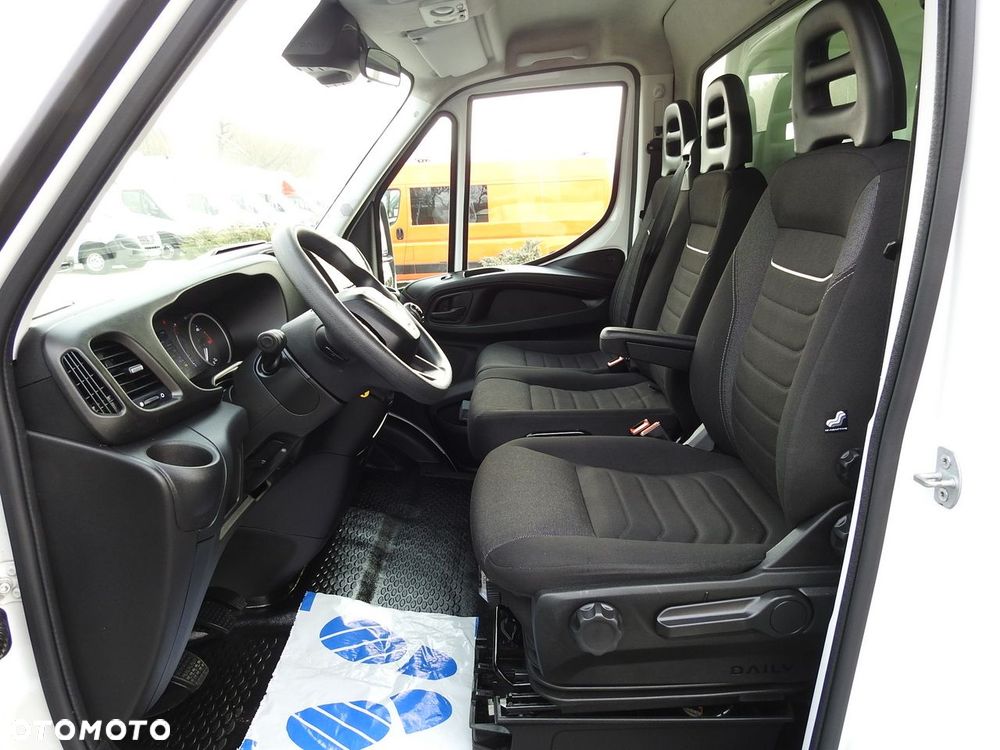 Iveco DAILY 35C16 KONTENER WINDA 8 PALET TEMPOMAT BLIŹNIACZE KOŁA KLIMATYZACJA  160KM - 26
