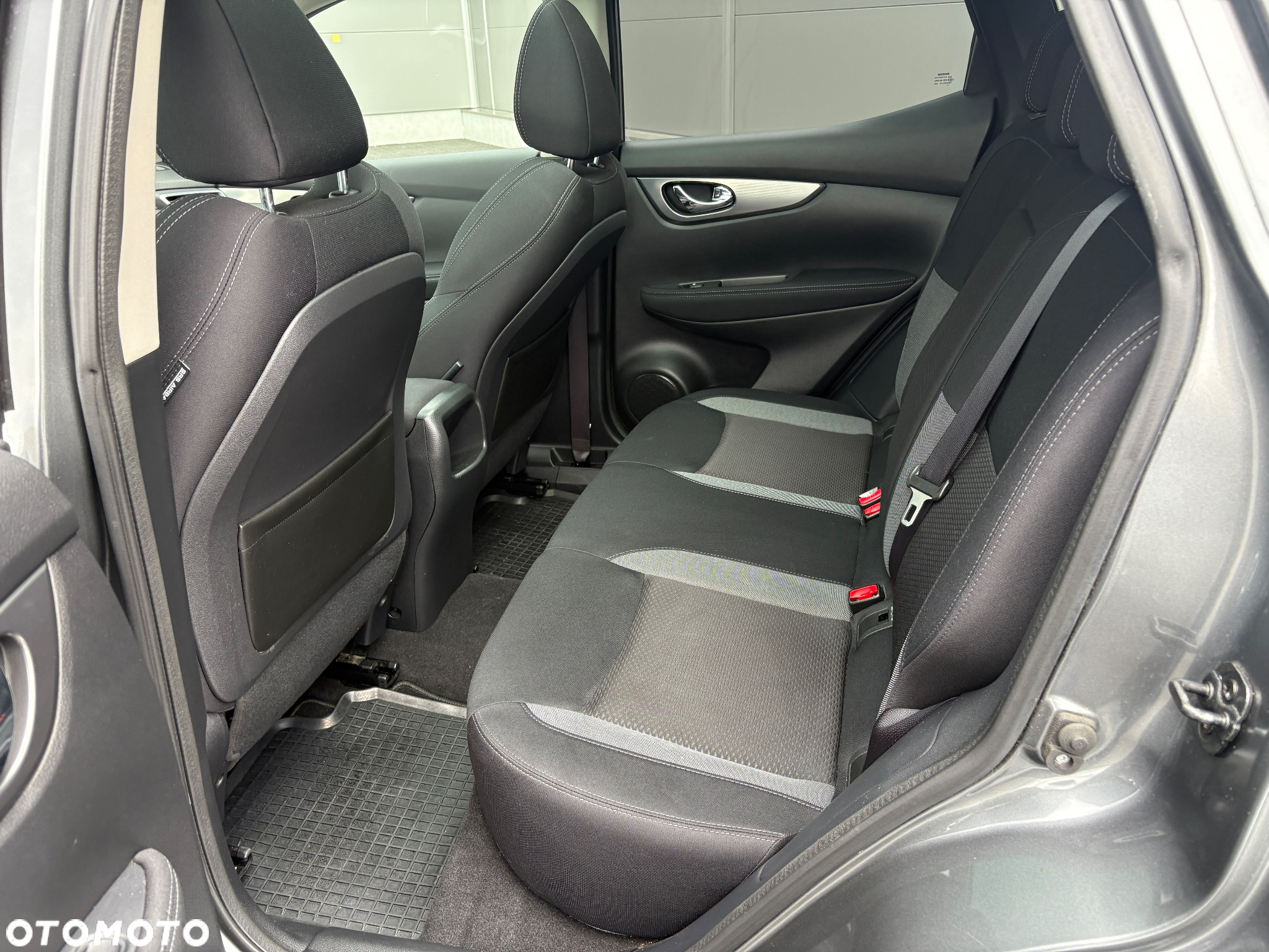 Nissan Qashqai 1.6 dCi Xtronic TEKNA - 18