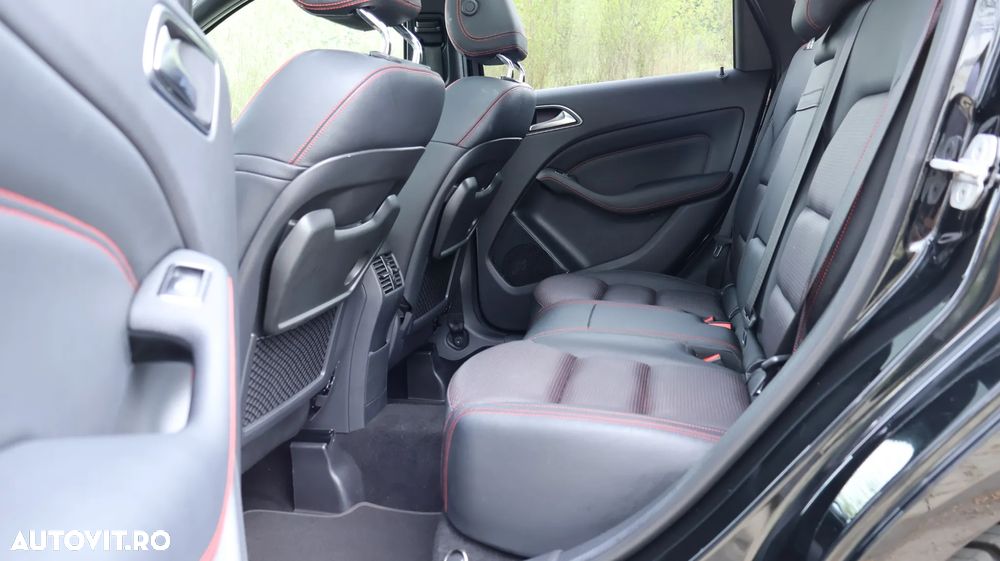 Mercedes-Benz B 200 d 4Matic 7G-DCT AMG Line - 10