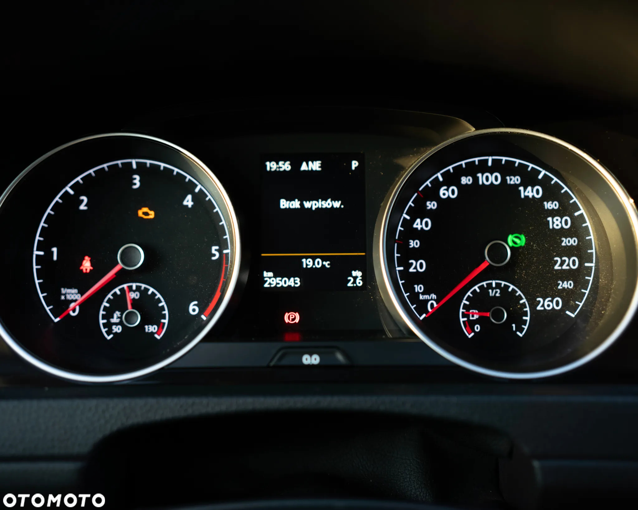 Volkswagen Golf - 16