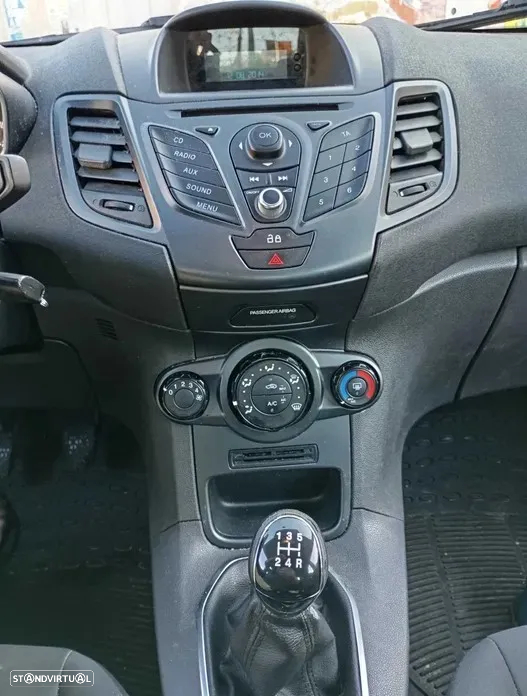 Ford Fiesta 1.25 Techno - 7