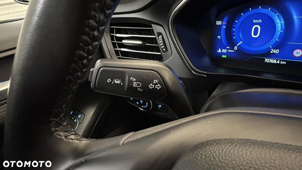 Ford Focus 1.0 EcoBoost mHEV Titanium X - 22