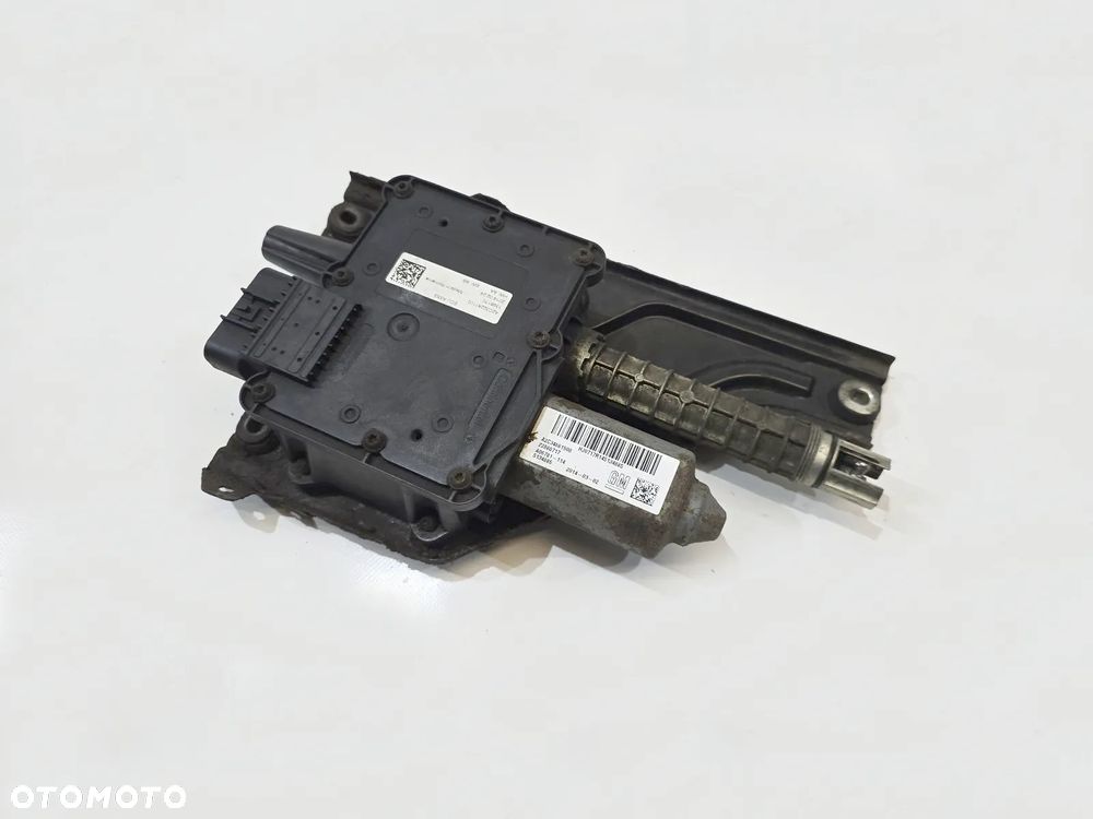 mechanizm silniczek elektrycznego hamulca ręcznego ople insignia a 13r