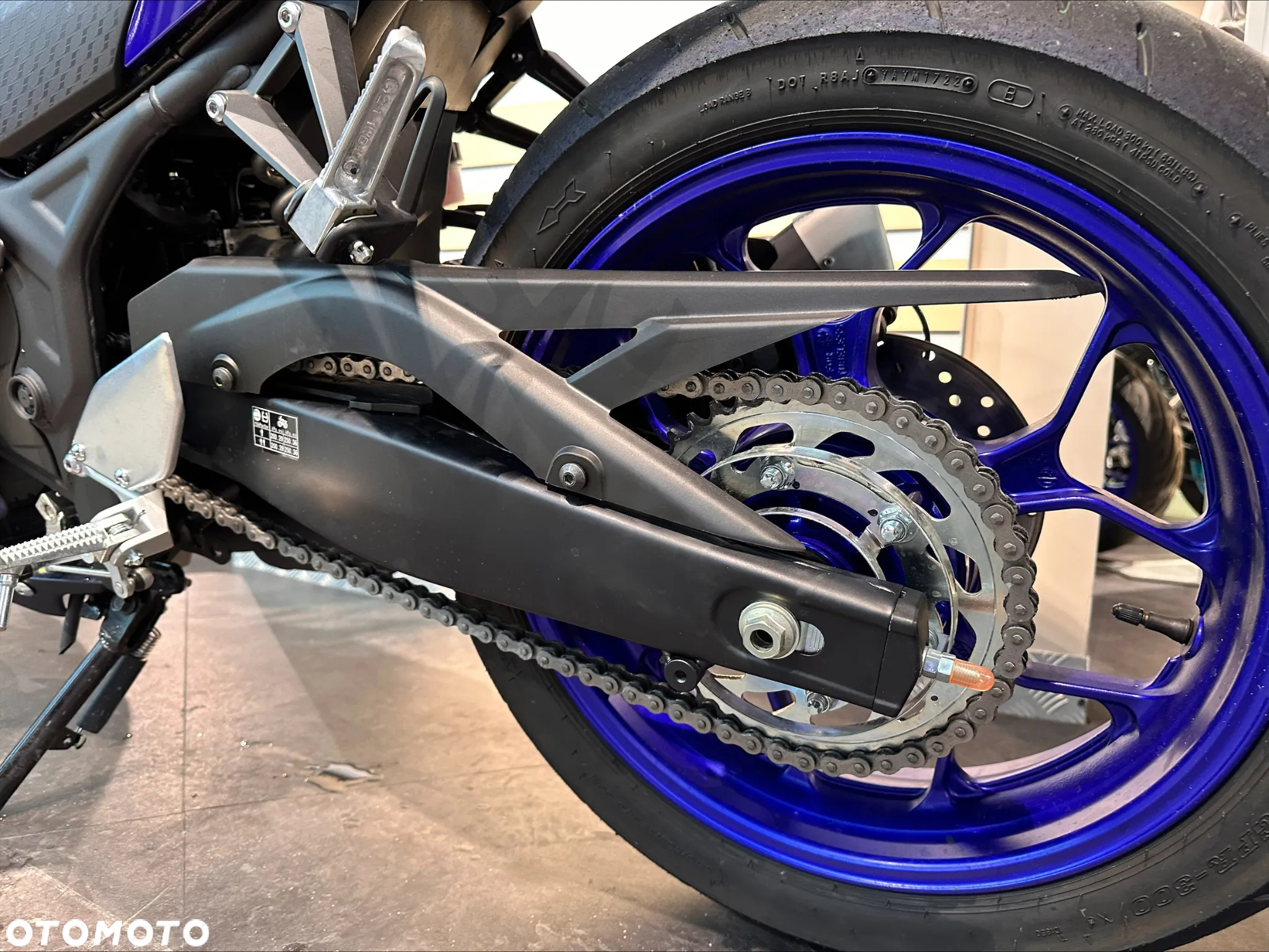 Yamaha R3 - 11