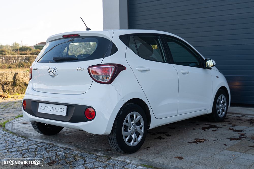 Hyundai i10 1.2 YES! Silver - 9
