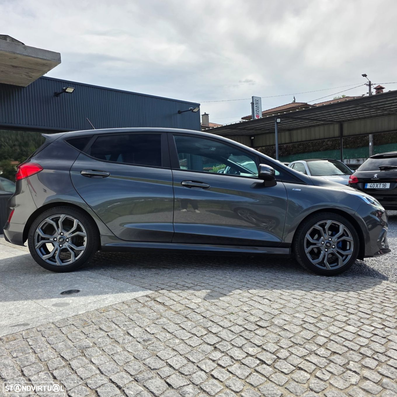 Ford Fiesta 1.0 EcoBoost MHEV ST-Line - 11