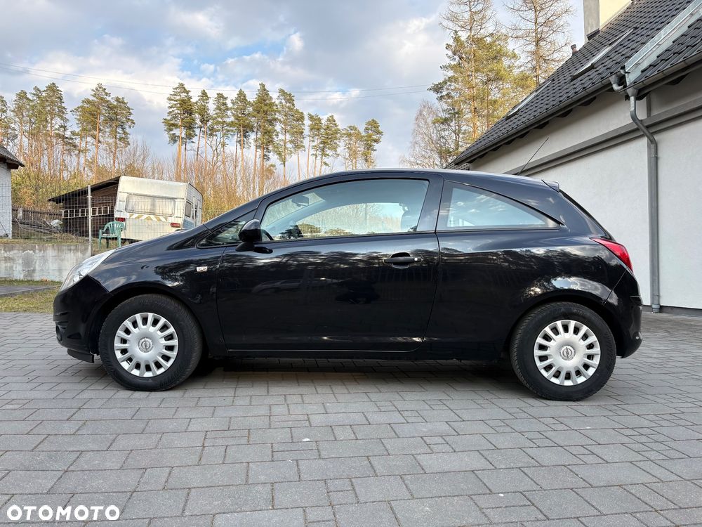 Opel Corsa 1.2 16V Essentia - 2