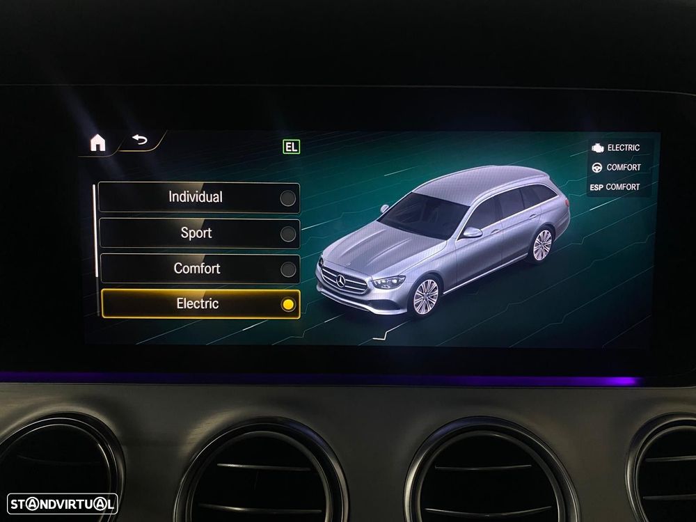 Mercedes-Benz E 300 de Avantgarde 4Matic - 37