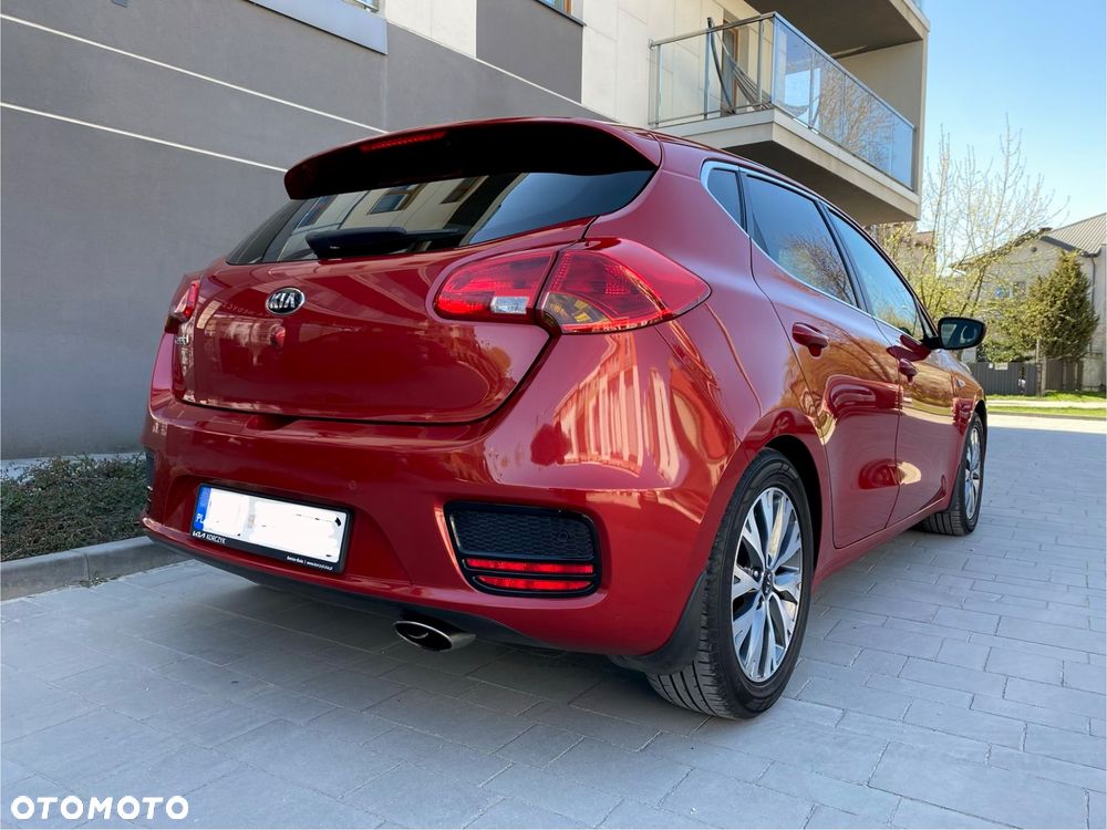 Kia Ceed 1.6 GDI L Business Line - 18
