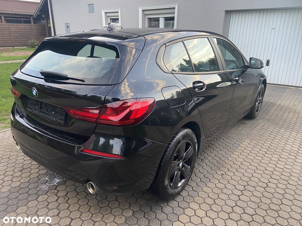 BMW Seria 1 118d Sport Line Shadow - 7