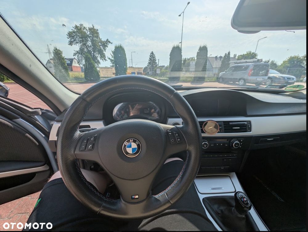 BMW Seria 3 320d Efficient Dynamics - 6