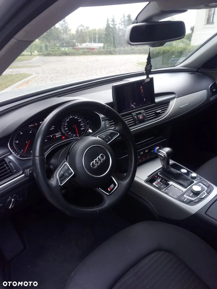 Audi A6 - 4