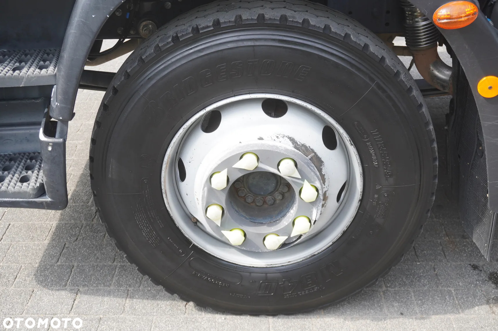 Iveco Eurocargo 160-250 / HDS Fassi F95 / 120 tys. km / wywrotka 3-stronna - 20