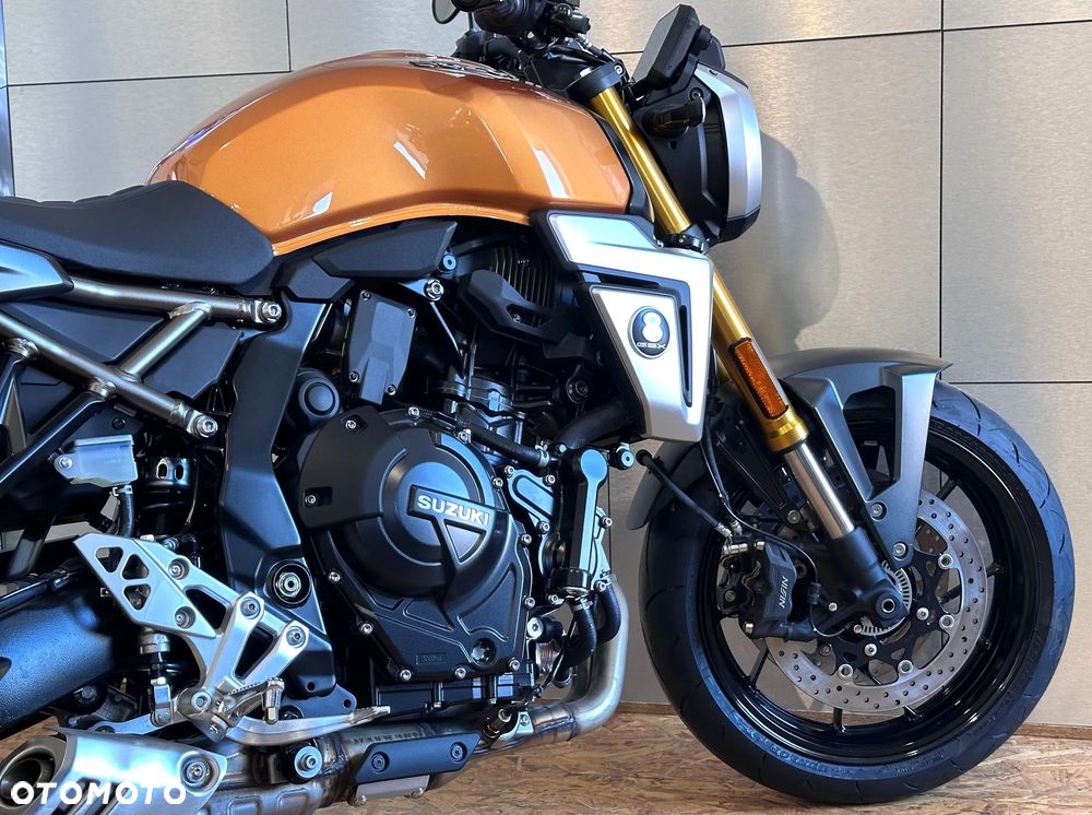 Suzuki GSX - 5
