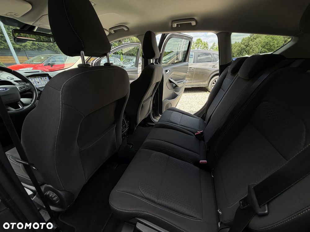 Ford Kuga 2.0 TDCi 2x4 Titanium - 20