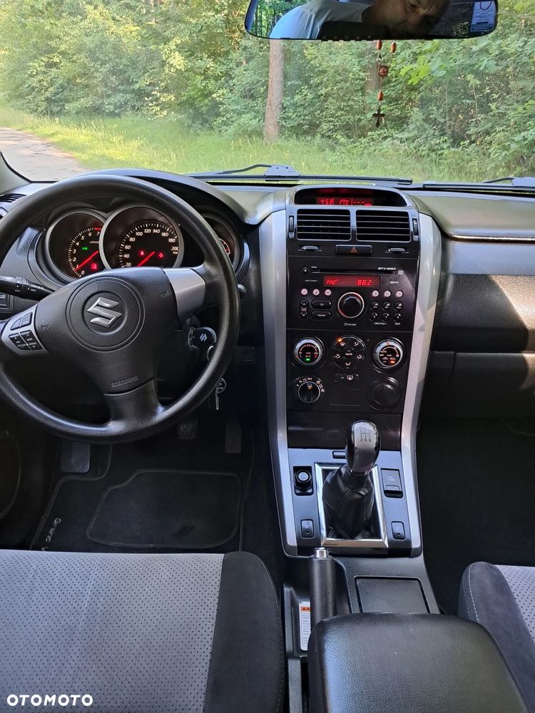 Suzuki Grand Vitara 2.0 - 3