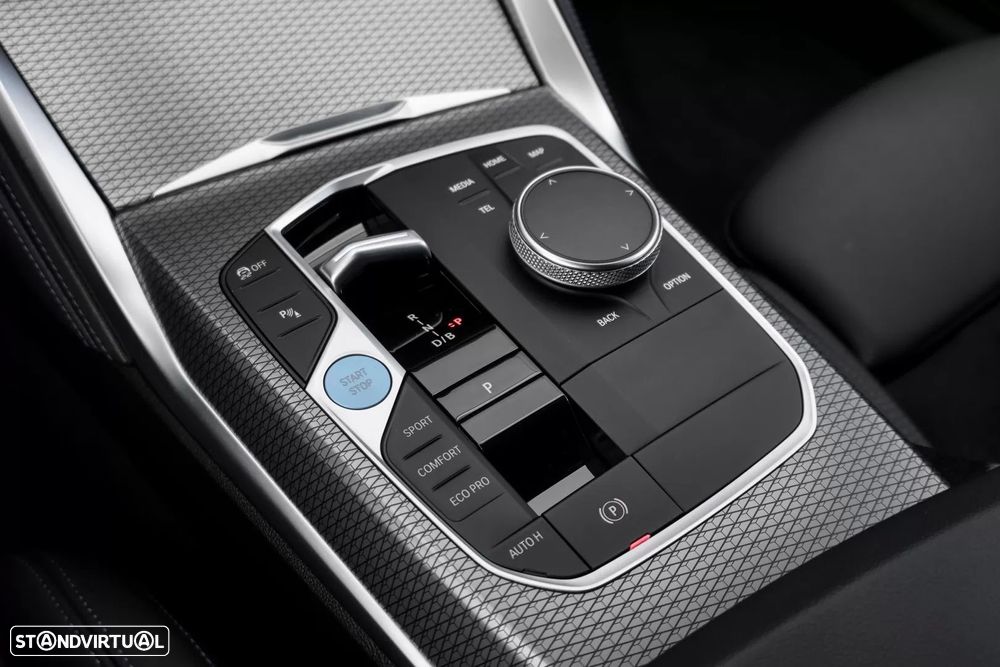 BMW i4 eDrive40 Pack Desportivo M - 11