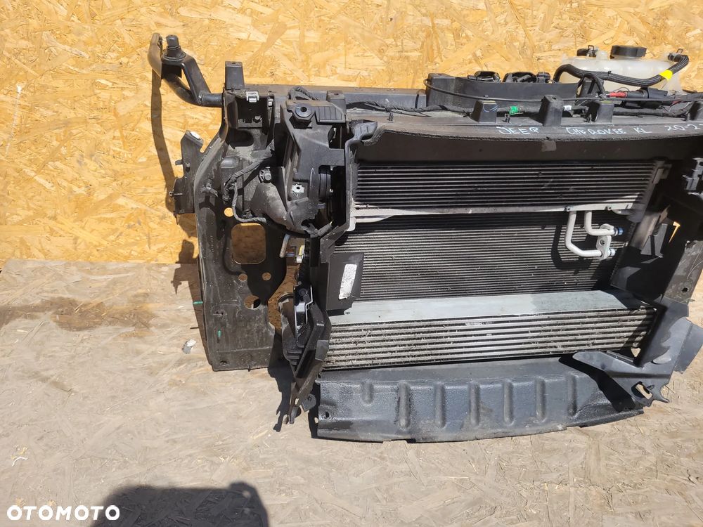 JEEP CHEROKEE KL LIFT - PAS PRZEDNI CHŁODNICE WENTYLA - 4