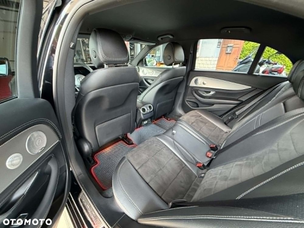Mercedes-Benz Klasa E 200 4-Matic 9G-TRONIC - 8