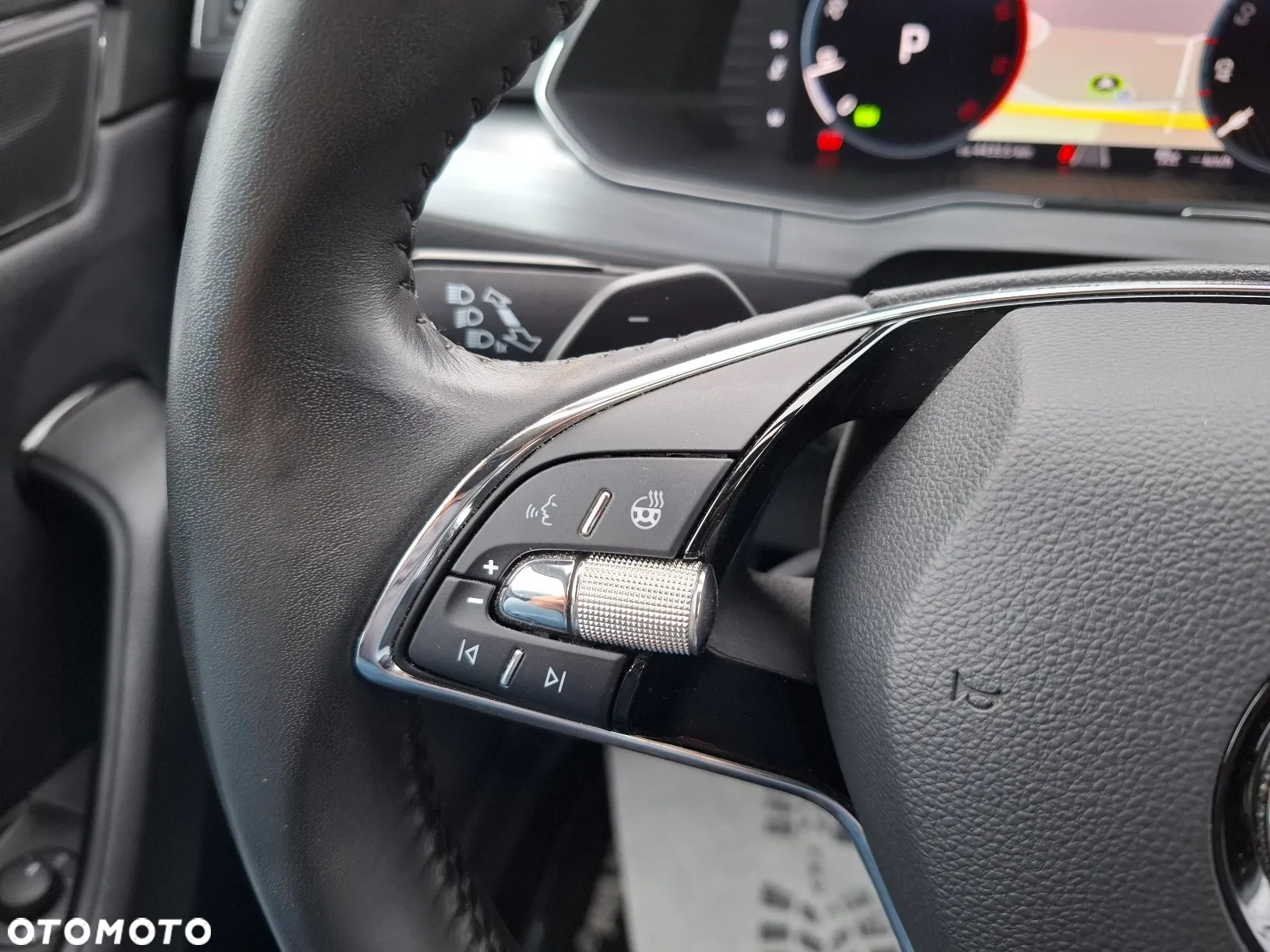 Skoda Superb Combi 2.0 TDI DSG Ambition - 20