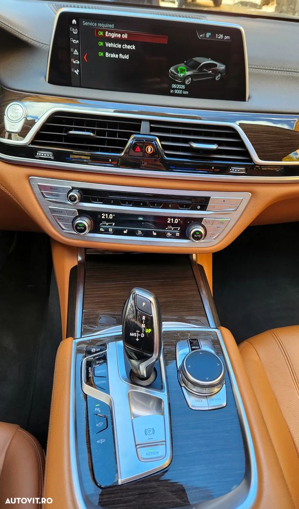 BMW Seria 7 740Li - 13