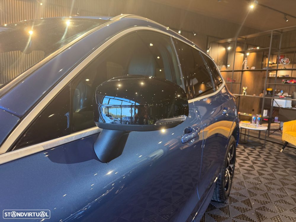 Volvo XC 60 2.0 T8 PHEV R-Design AWD - 17